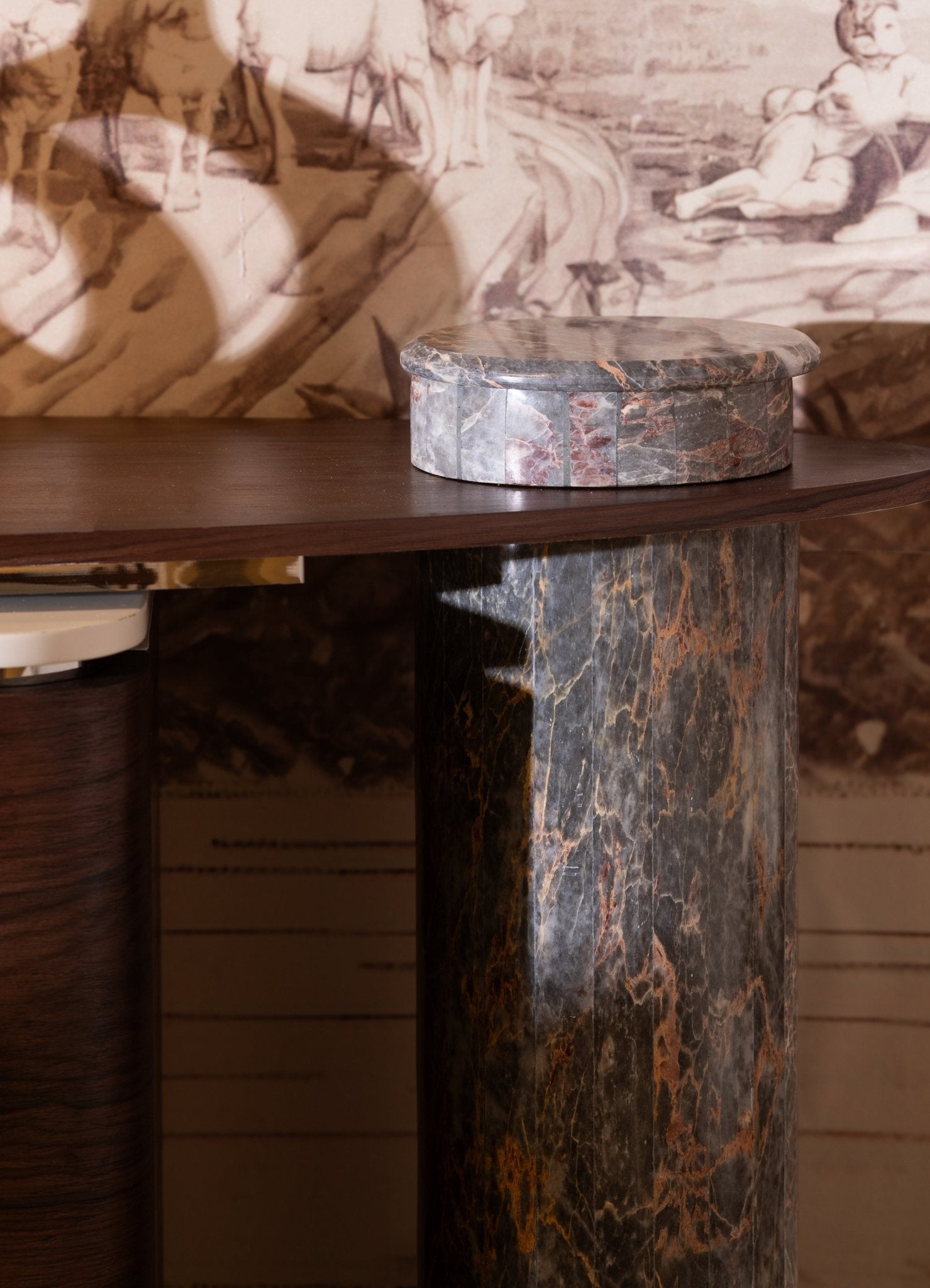 Earth Dining Room Set - Pre Order - Mahogni