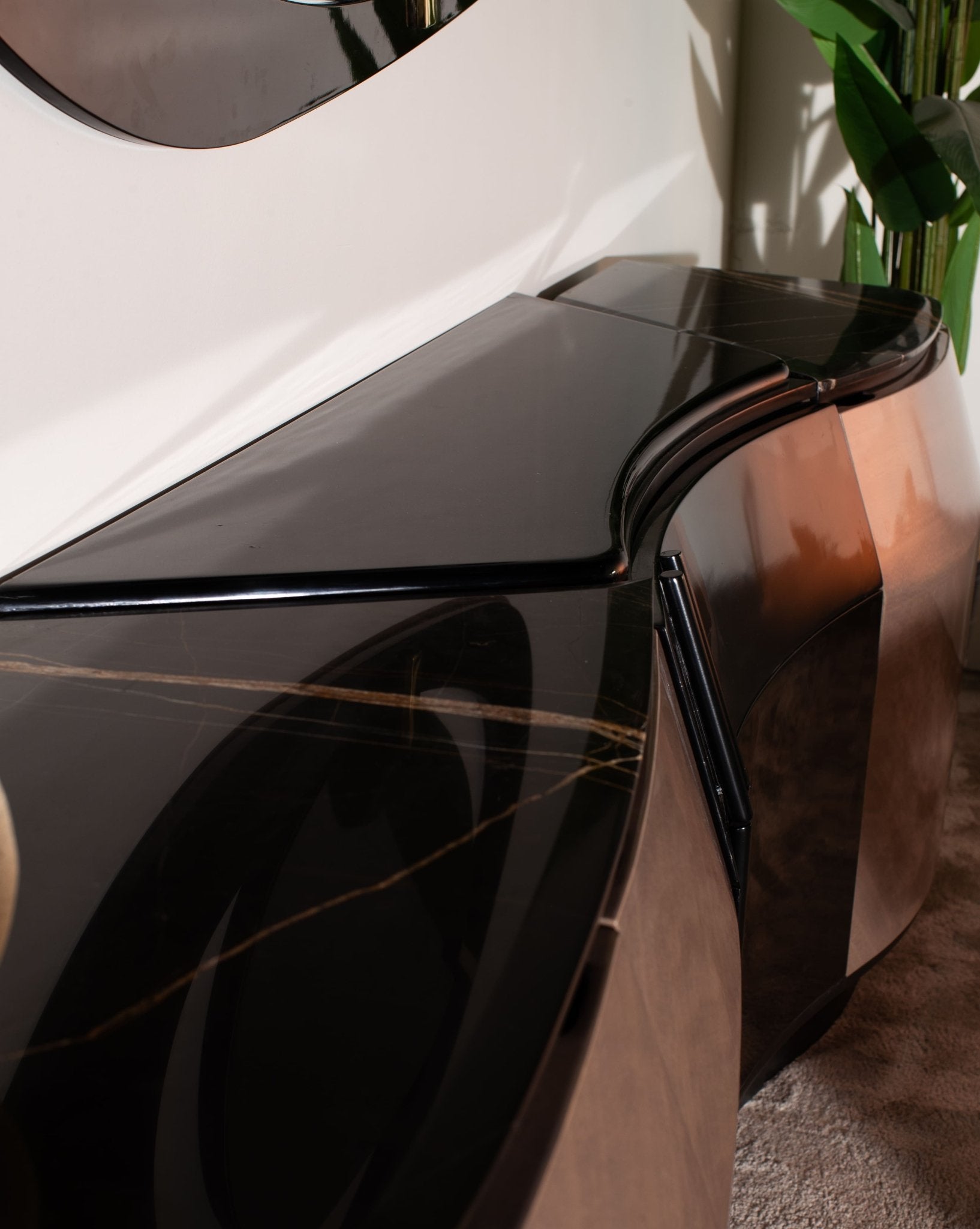 Black Eye Dining Room - Pre Order - Mahogni