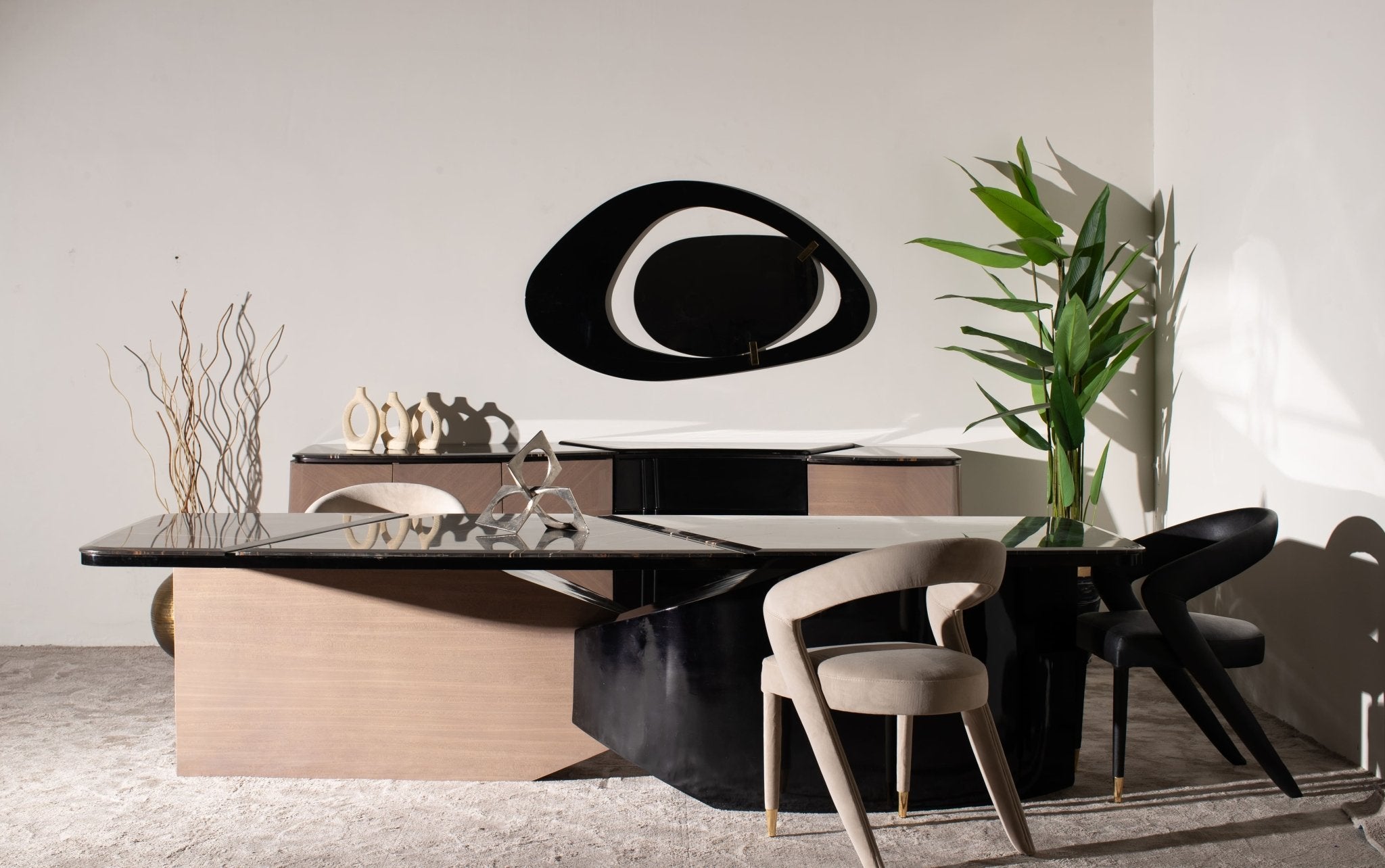 Black Eye Dining Room - Pre Order - Mahogni