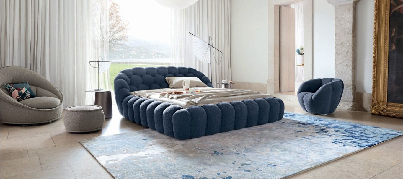 Luna Modern Puffy Platform Bed in Cream Bouclé Fabric - Mahogni
