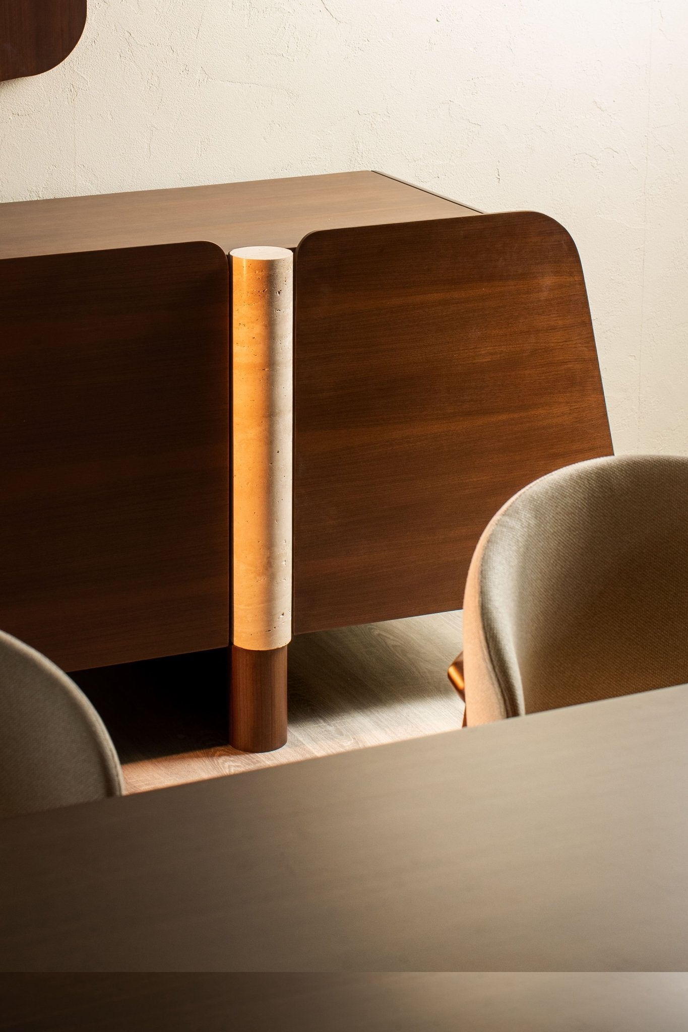 Aro Dining Room Set - Mahogni