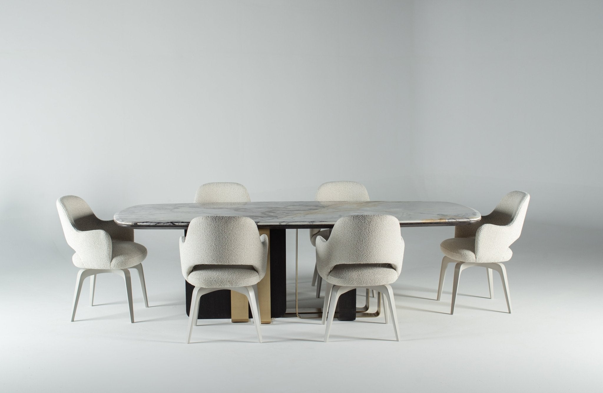 Kavar Dining Room - Mahogni