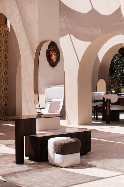 Serene Bedroom - Mahogni