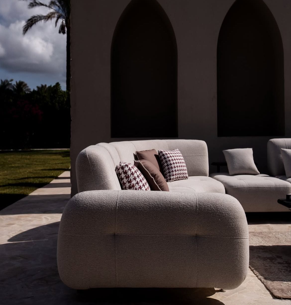 Woven Couch - Mahogni