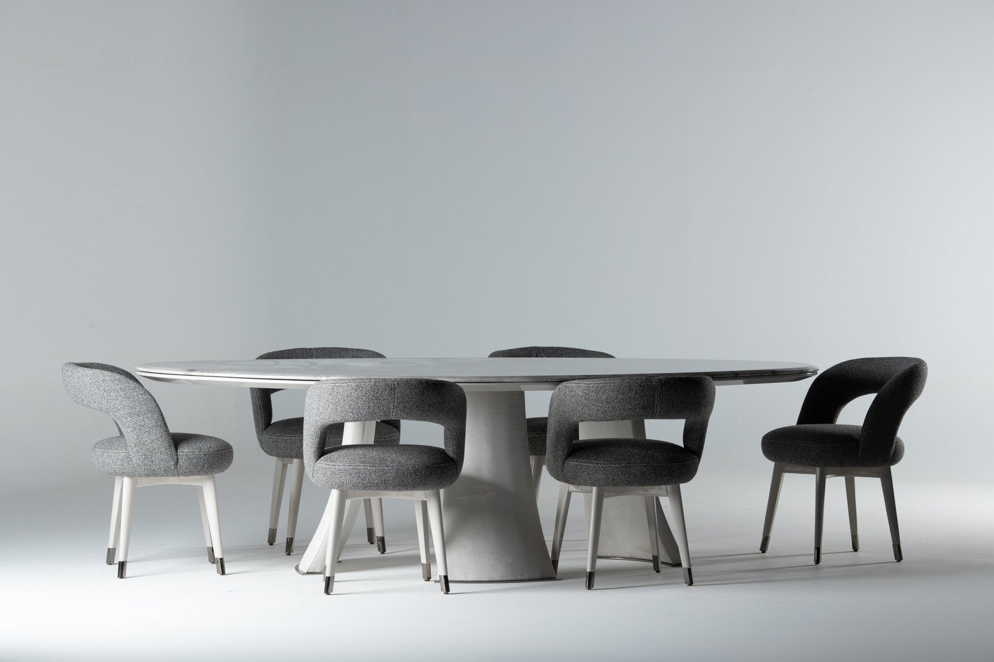 Oval Dining Room - Mahogni