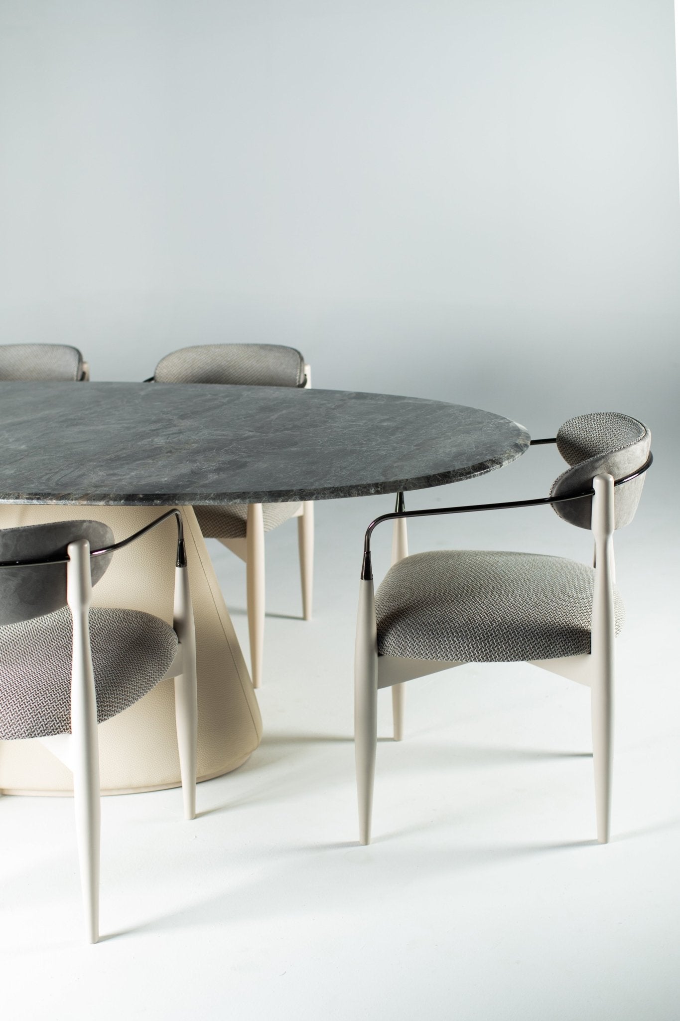 Ruvit Diningroom - Mahogni