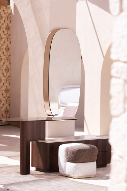 Serene Bedroom - Mahogni