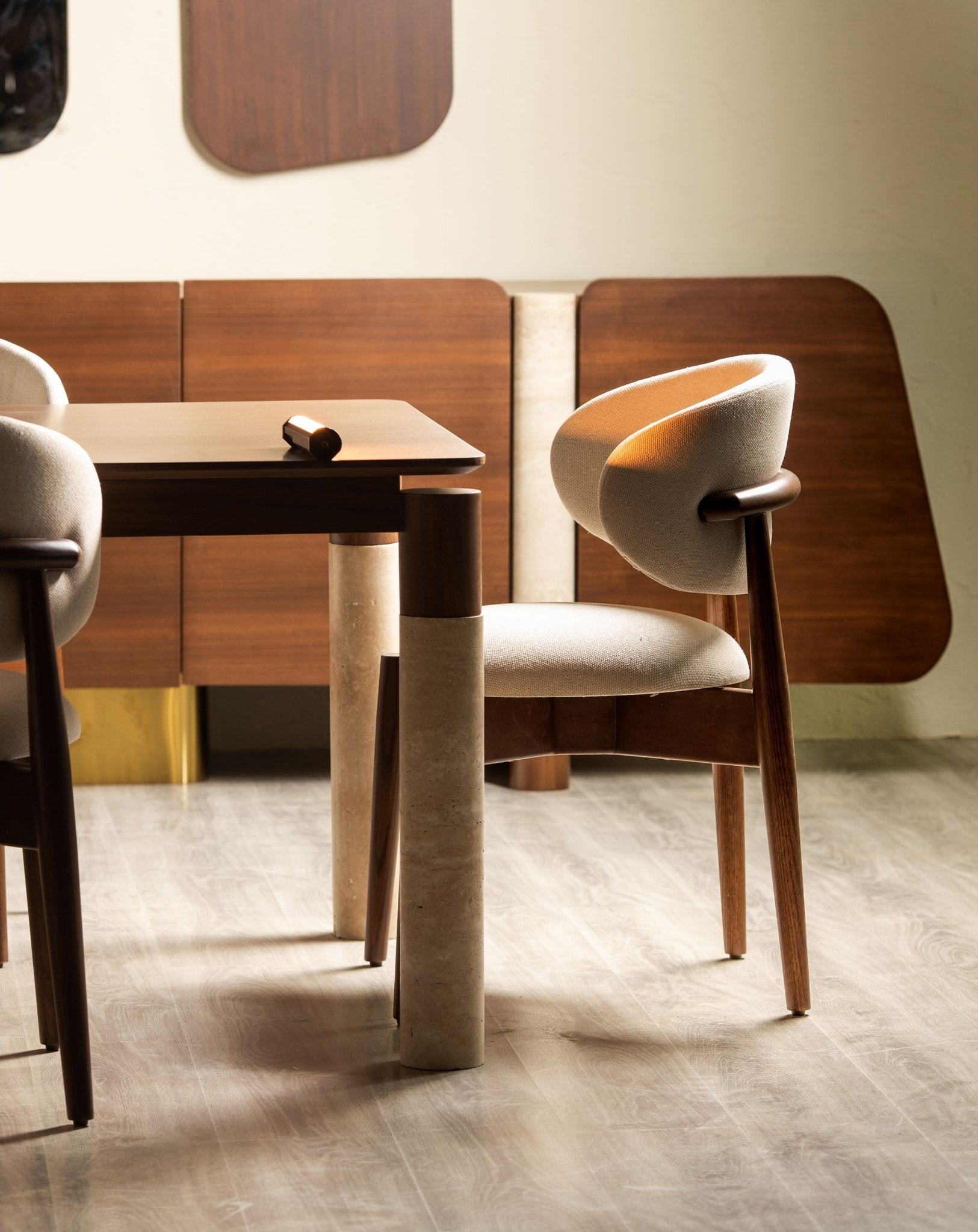 Aro Dining Room Set - Mahogni