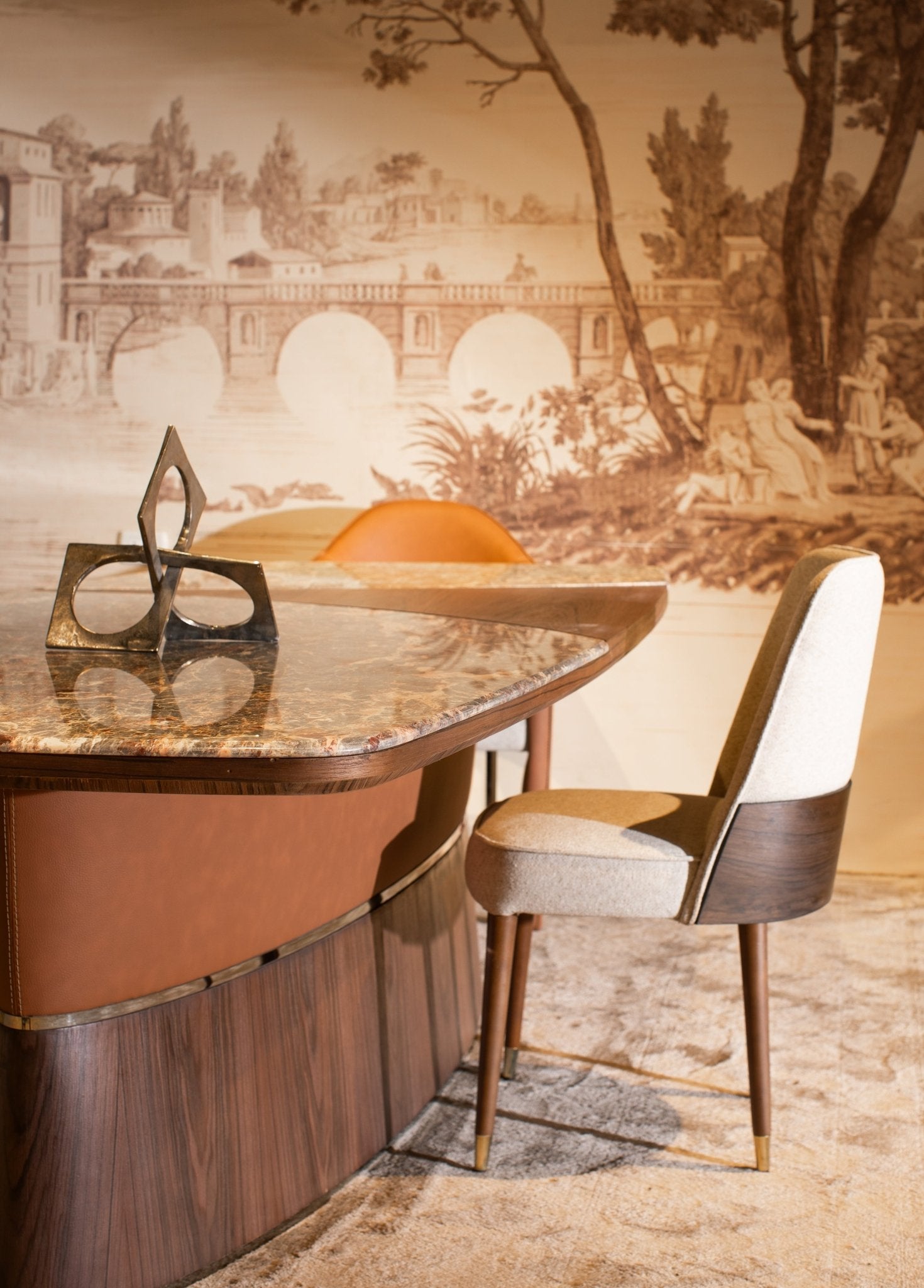 Earth Dining Room Set - Pre Order - Mahogni