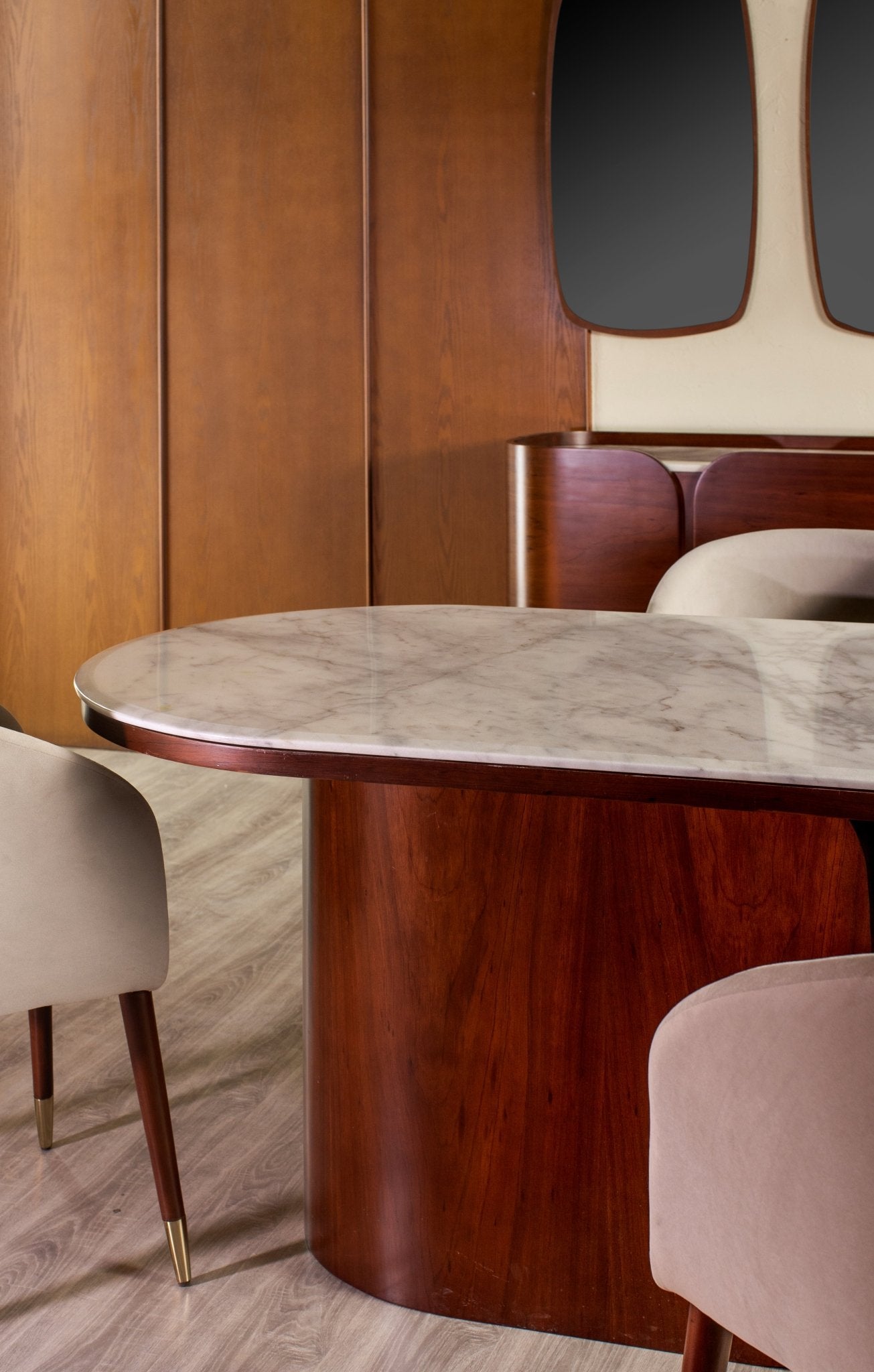 Aro Dining Room Set - Pre Order - Mahogni