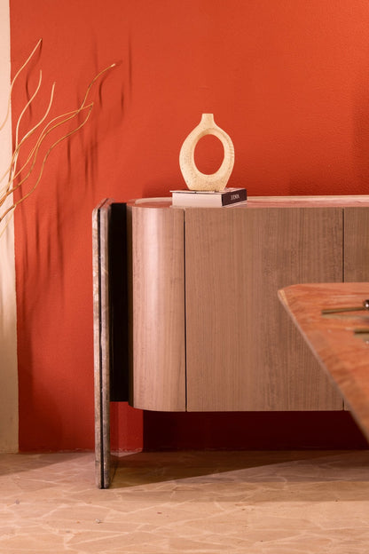 Glam Marble Dining Table with Bucket Style Chairs - Mahogni Furniture.