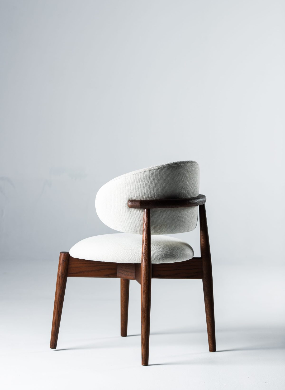 Modern Dining Chair with Curved Back - Image 3