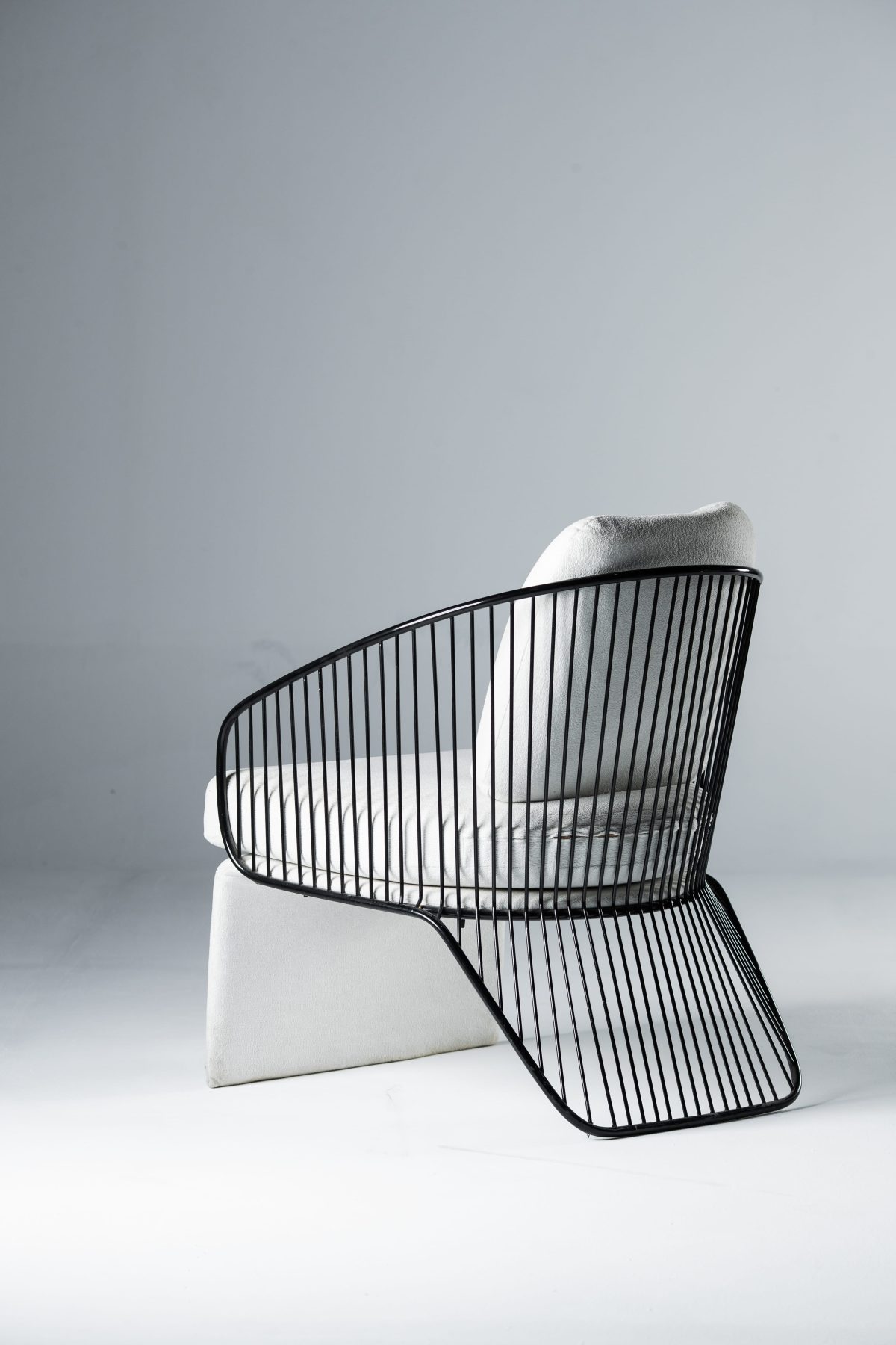Armchair with Metal Cage Base and Upholstered Seat - Image 3