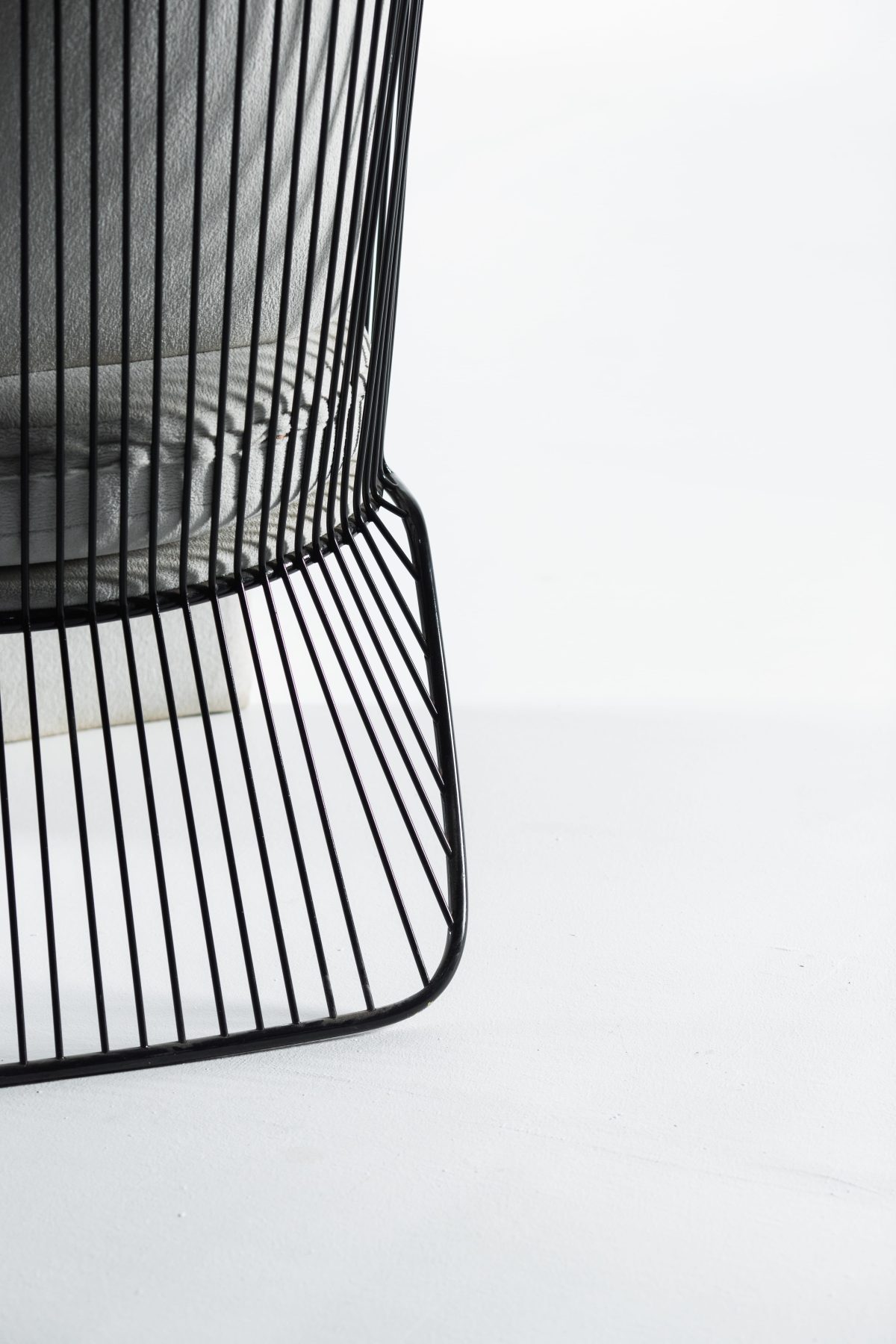 Armchair with Metal Cage Base and Upholstered Seat - Image 6
